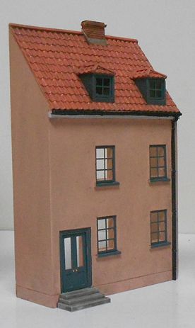 lagerxStadshus fasad H0, Jeco